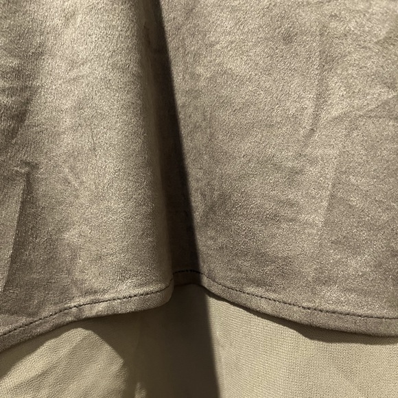 Windsor Olive Suede Halter Top - Picture 3 of 5